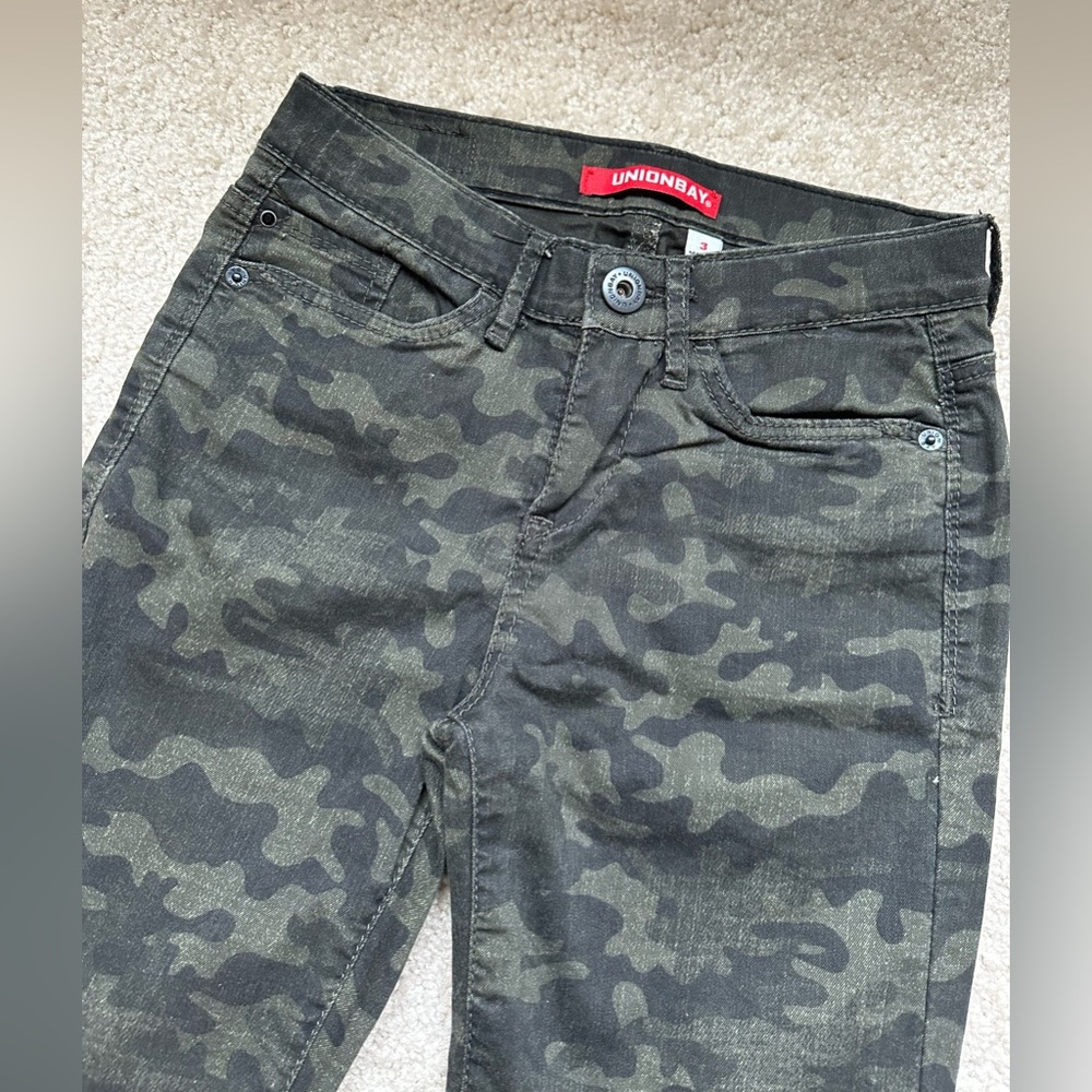 Camo Skinny Jeans y2k